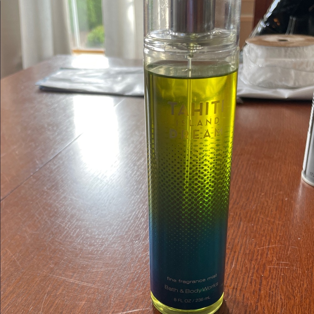 Bath & Body Works Tahiti Island Dream Fine Fragrance Mist - - Picture 5 of 5